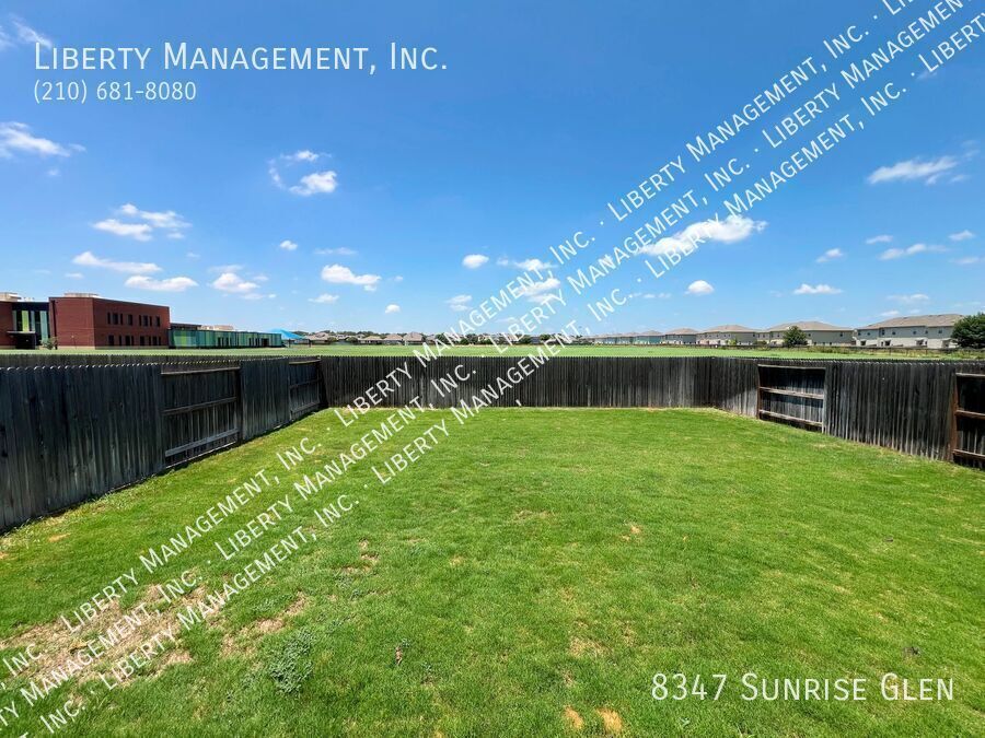 Beautiful 5 Bedroom, 3.5 Bath Home in Retama Park property image