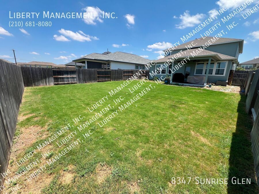 Beautiful 5 Bedroom, 3.5 Bath Home in Retama Park property image