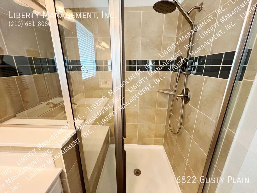 4 Bed, 2.5 Bath 2419 sq ft Home with Game Room and Media Room property image