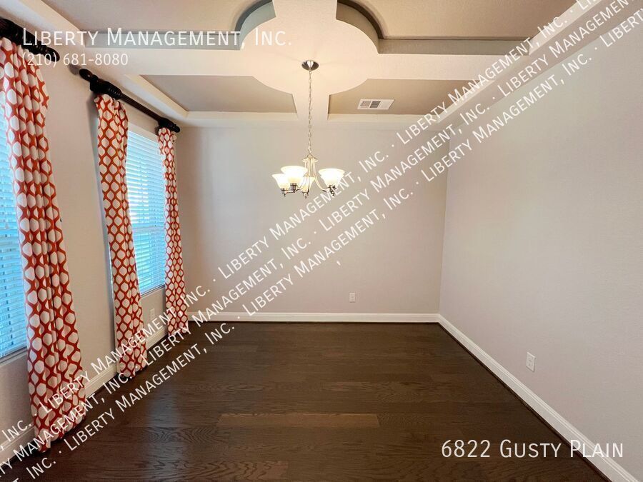 4 Bed, 2.5 Bath 2419 sq ft Home with Game Room and Media Room property image