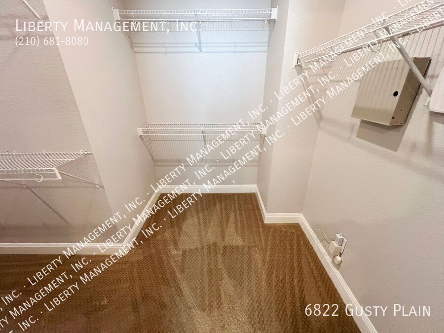 4 Bed, 2.5 Bath 2419 sq ft Home with Game Room and Media Room property image