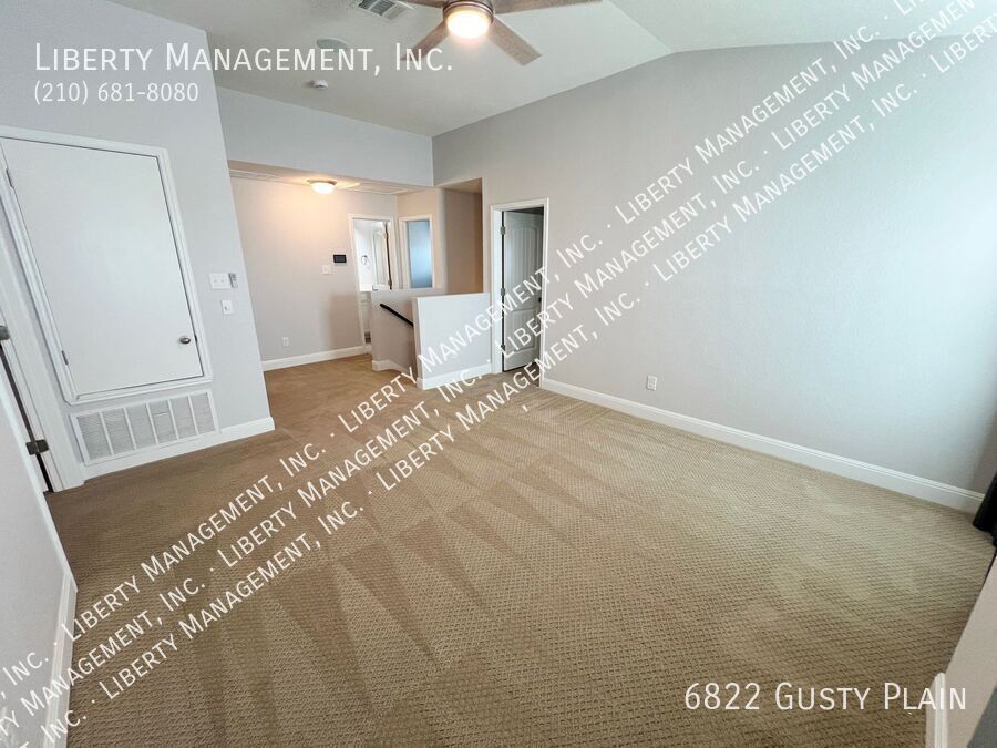 4 Bed, 2.5 Bath 2419 sq ft Home with Game Room and Media Room property image