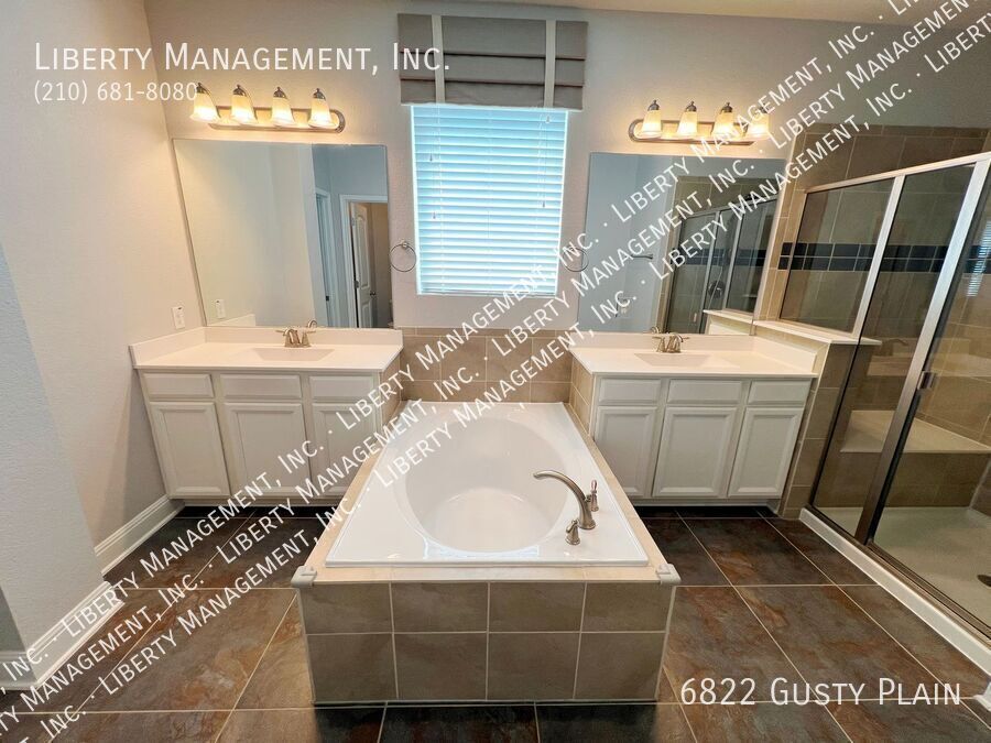 4 Bed, 2.5 Bath 2419 sq ft Home with Game Room and Media Room property image