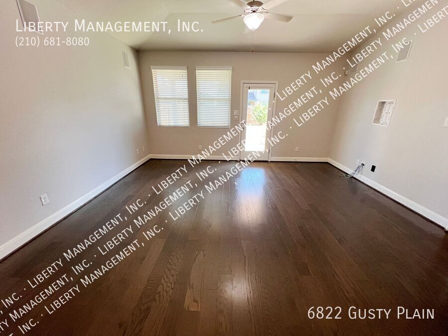 4 Bed, 2.5 Bath 2419 sq ft Home with Game Room and Media Room property image
