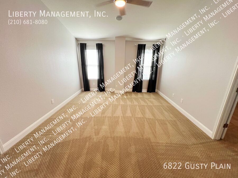 4 Bed, 2.5 Bath 2419 sq ft Home with Game Room and Media Room property image