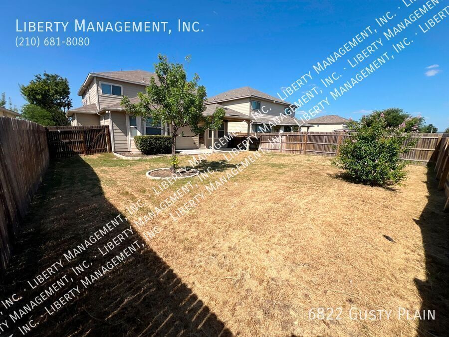 4 Bed, 2.5 Bath 2419 sq ft Home with Game Room and Media Room property image