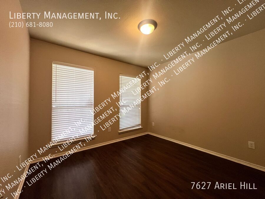 5 Bedroom, 3 Bath Home on a Cul-de-sac property image