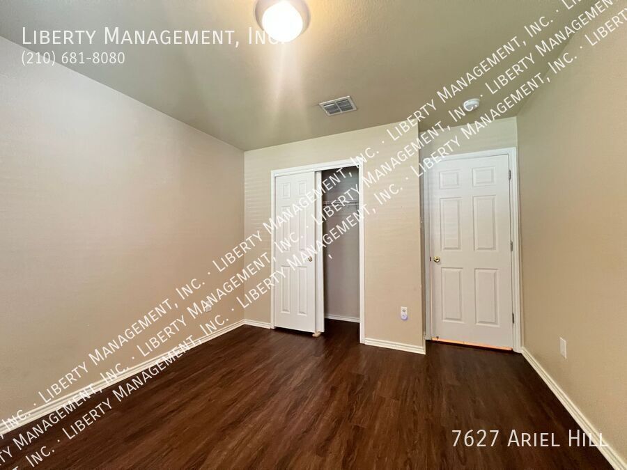 5 Bedroom, 3 Bath Home on a Cul-de-sac property image