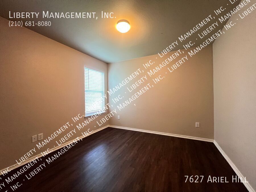 5 Bedroom, 3 Bath Home on a Cul-de-sac property image