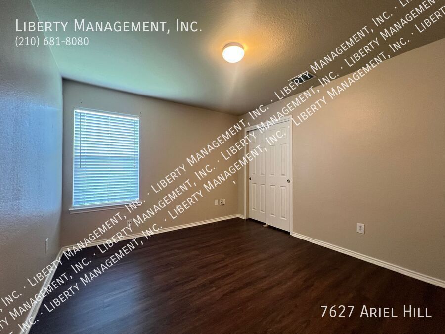 5 Bedroom, 3 Bath Home on a Cul-de-sac property image
