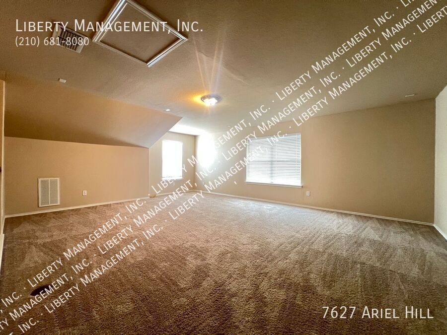 5 Bedroom, 3 Bath Home on a Cul-de-sac property image