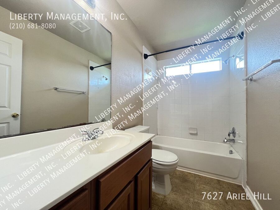 5 Bedroom, 3 Bath Home on a Cul-de-sac property image
