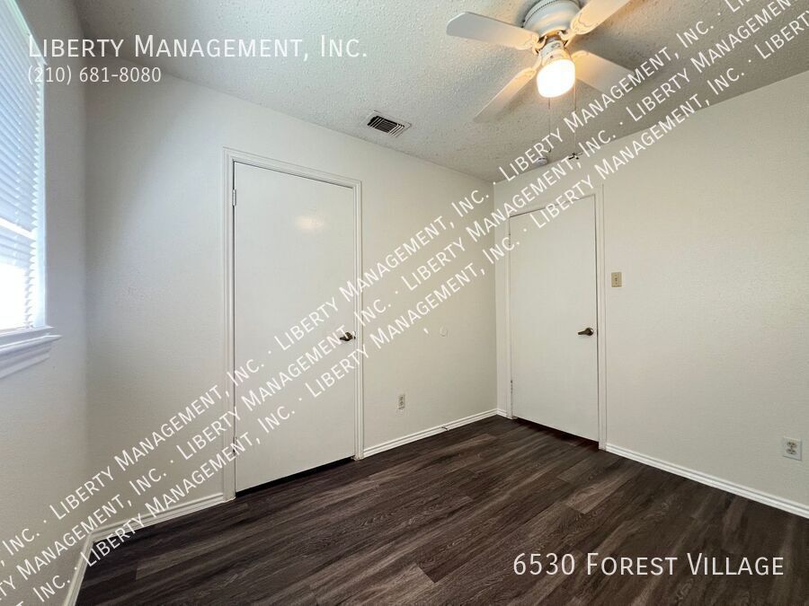 3 Bedroom, 2 Bath Home with Brand New Flooring Throughout property image