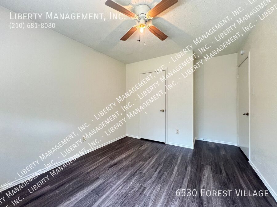 3 Bedroom, 2 Bath Home with Brand New Flooring Throughout property image
