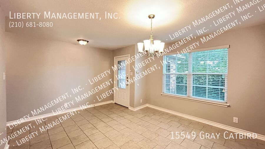 5 Bedroom, 2.5 Bath with Downstairs Primary Bedroom property image