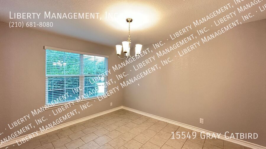 5 Bedroom, 2.5 Bath with Downstairs Primary Bedroom property image
