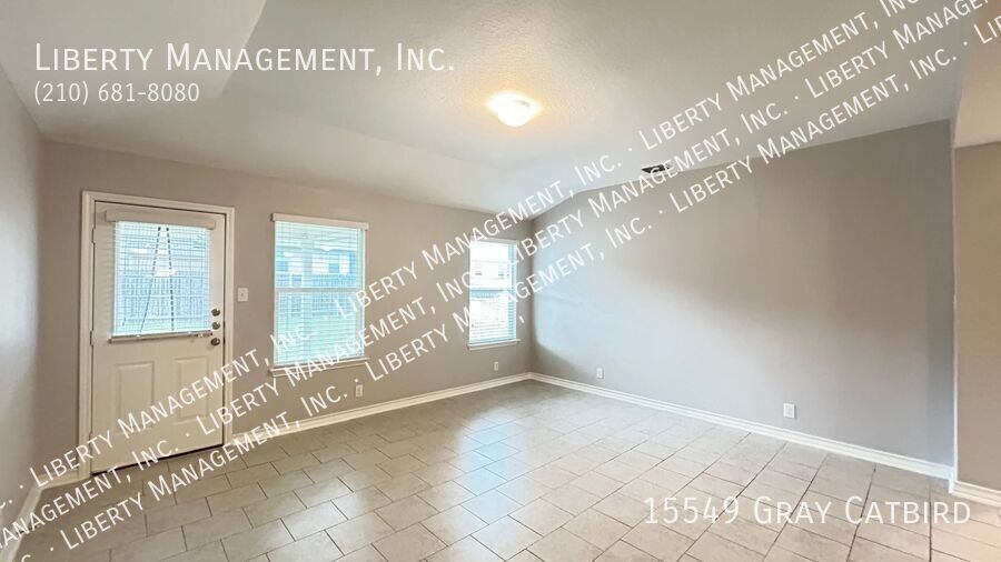 5 Bedroom, 2.5 Bath with Downstairs Primary Bedroom property image