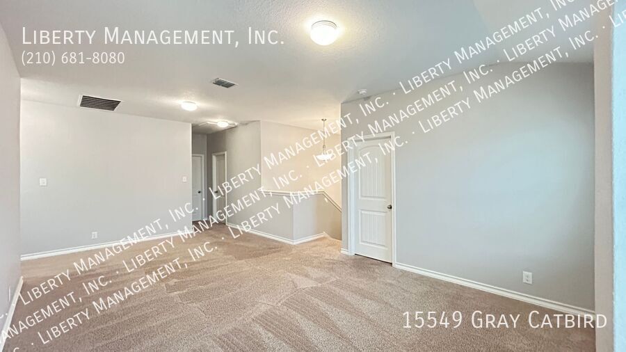 5 Bedroom, 2.5 Bath with Downstairs Primary Bedroom property image
