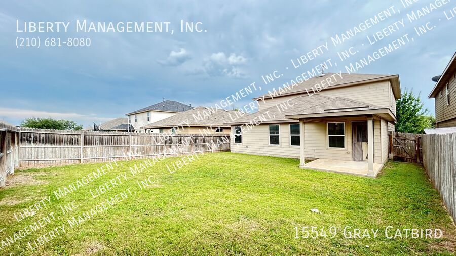 5 Bedroom, 2.5 Bath with Downstairs Primary Bedroom property image