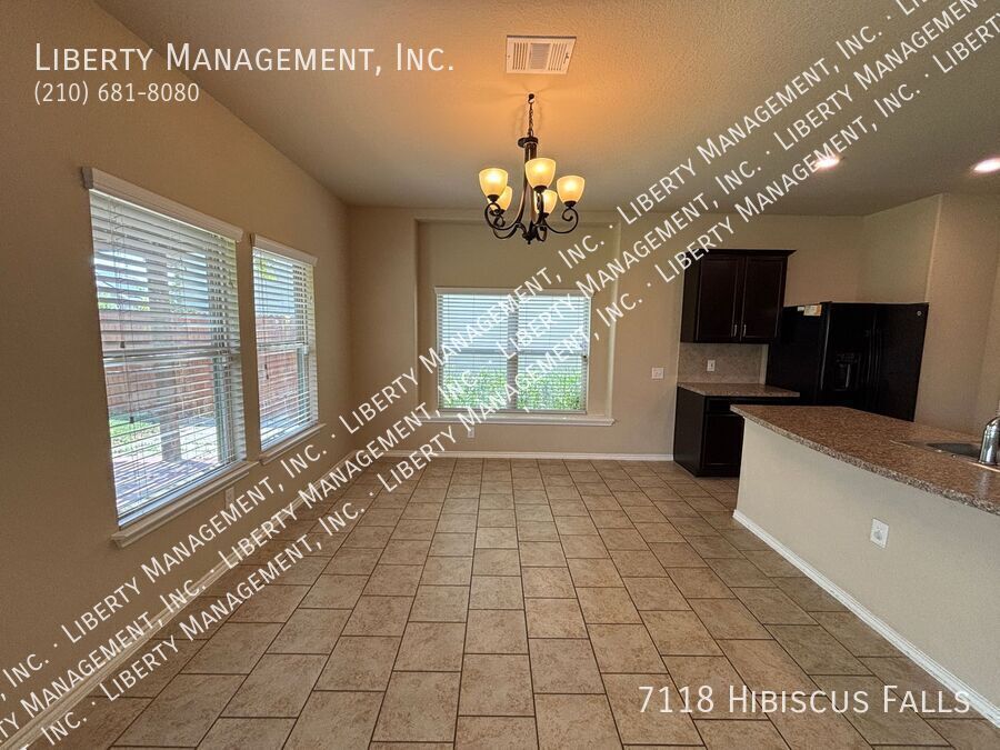 4 Bed, 2.5 Bath Home property image