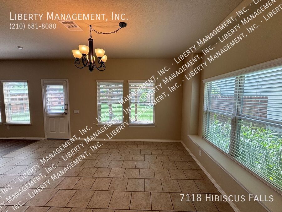 4 Bed, 2.5 Bath Home property image