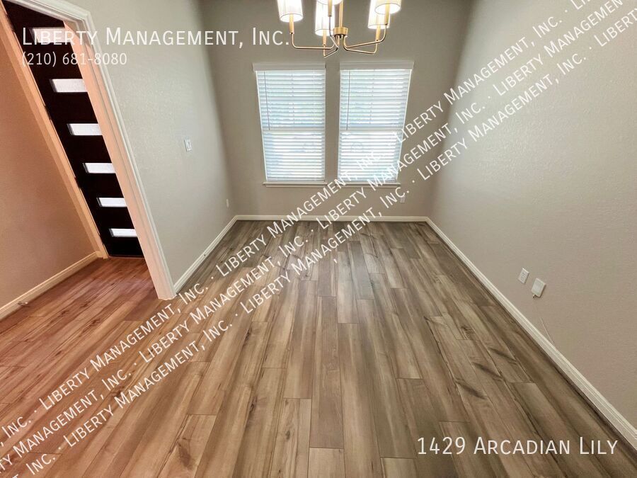 4 Bed, 2.5 Bath Home with Study/Office property image