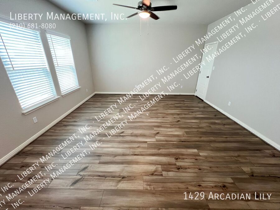 4 Bed, 2.5 Bath Home with Study/Office property image