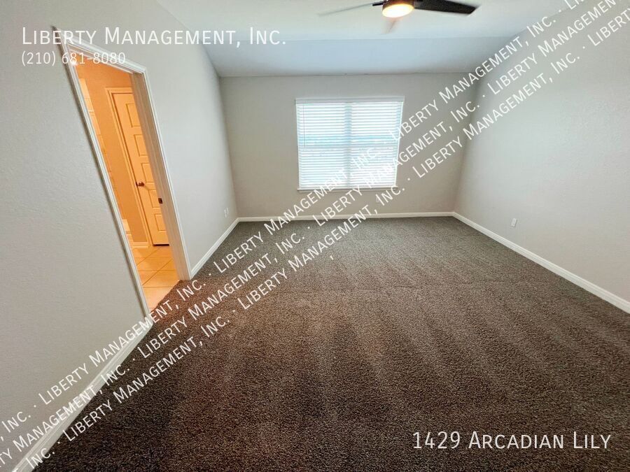 4 Bed, 2.5 Bath Home with Study/Office property image