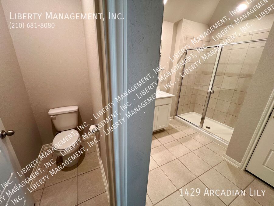 4 Bed, 2.5 Bath Home with Study/Office property image