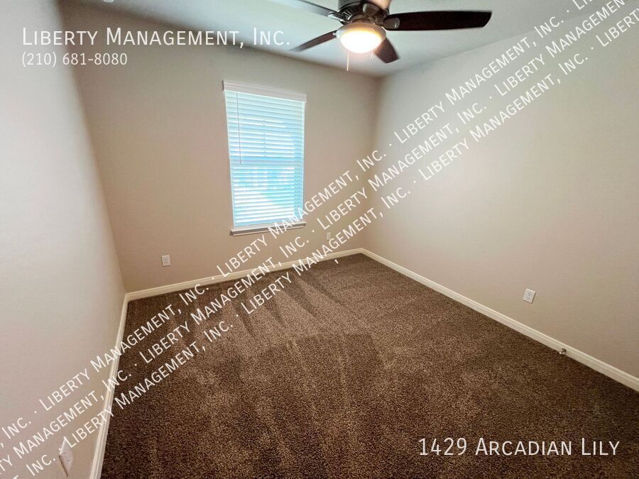 4 Bed, 2.5 Bath Home with Study/Office property image
