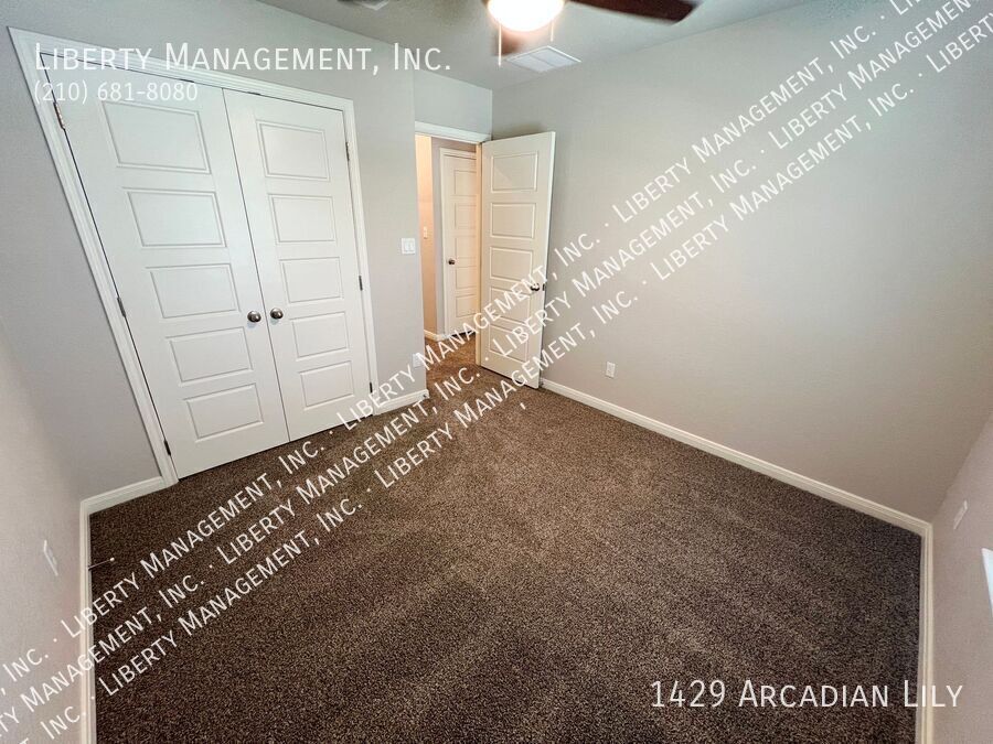 4 Bed, 2.5 Bath Home with Study/Office property image