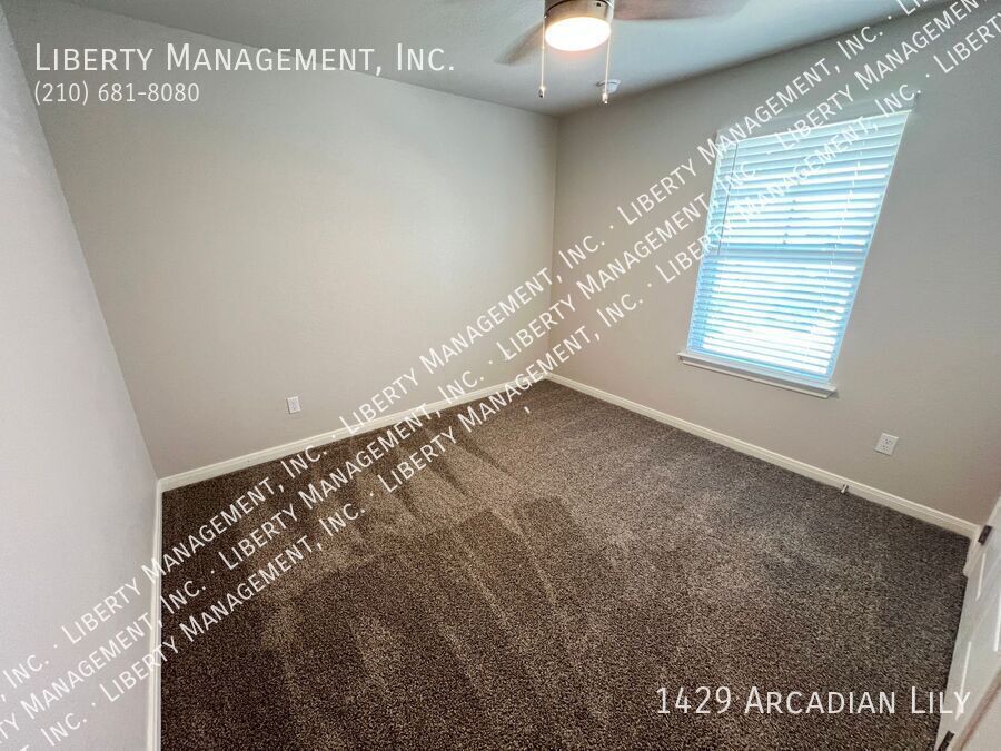 4 Bed, 2.5 Bath Home with Study/Office property image