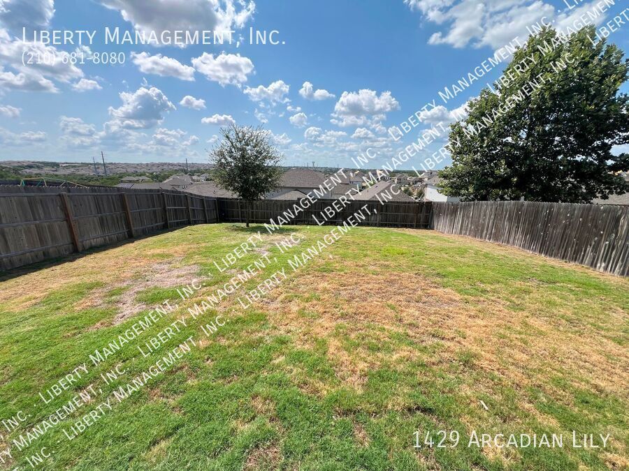 4 Bed, 2.5 Bath Home with Study/Office property image