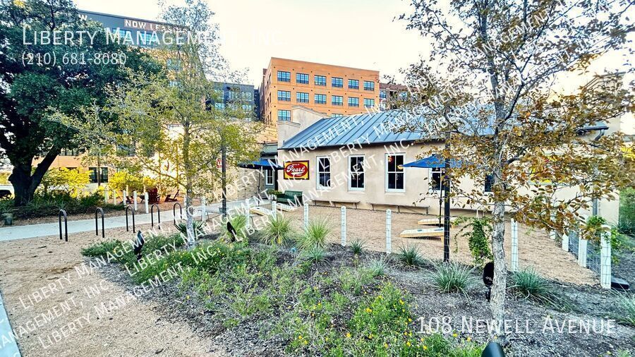 2 Bedroom, 3.5 Bath near Pearl Brewery and the Riverwalk property image