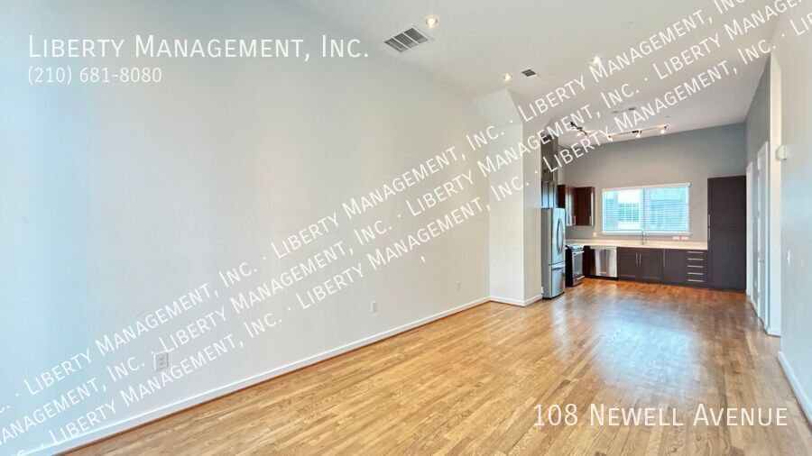 2 Bedroom, 3.5 Bath near Pearl Brewery and the Riverwalk property image