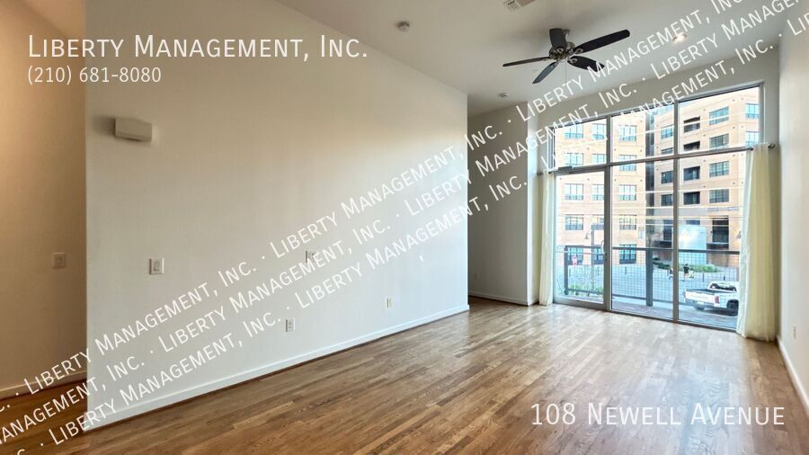 2 Bedroom, 3.5 Bath near Pearl Brewery and the Riverwalk property image