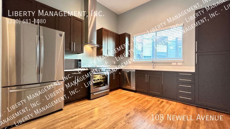 2 Bedroom, 3.5 Bath near Pearl Brewery and the Riverwalk property image