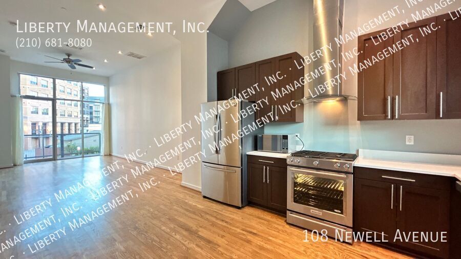 2 Bedroom, 3.5 Bath near Pearl Brewery and the Riverwalk property image