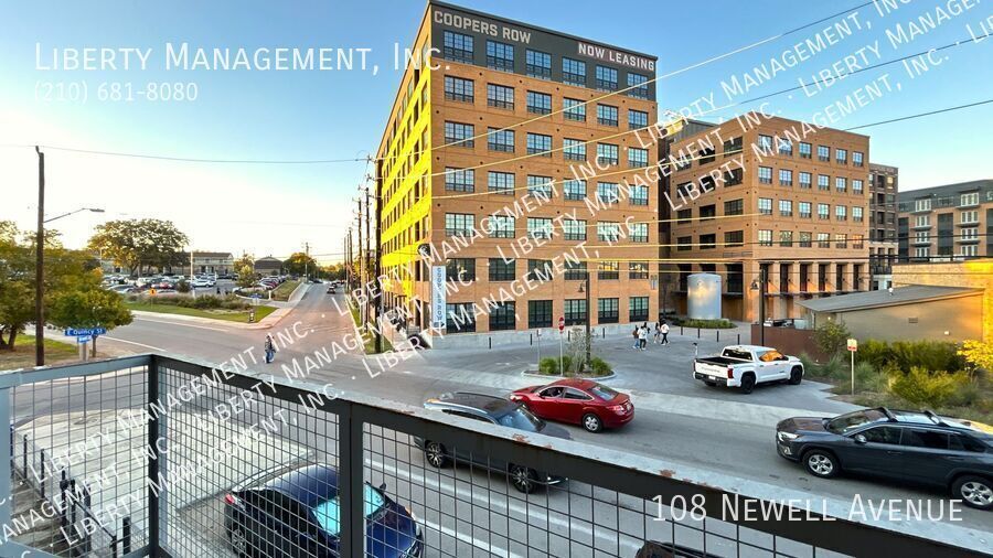 2 Bedroom, 3.5 Bath near Pearl Brewery and the Riverwalk property image