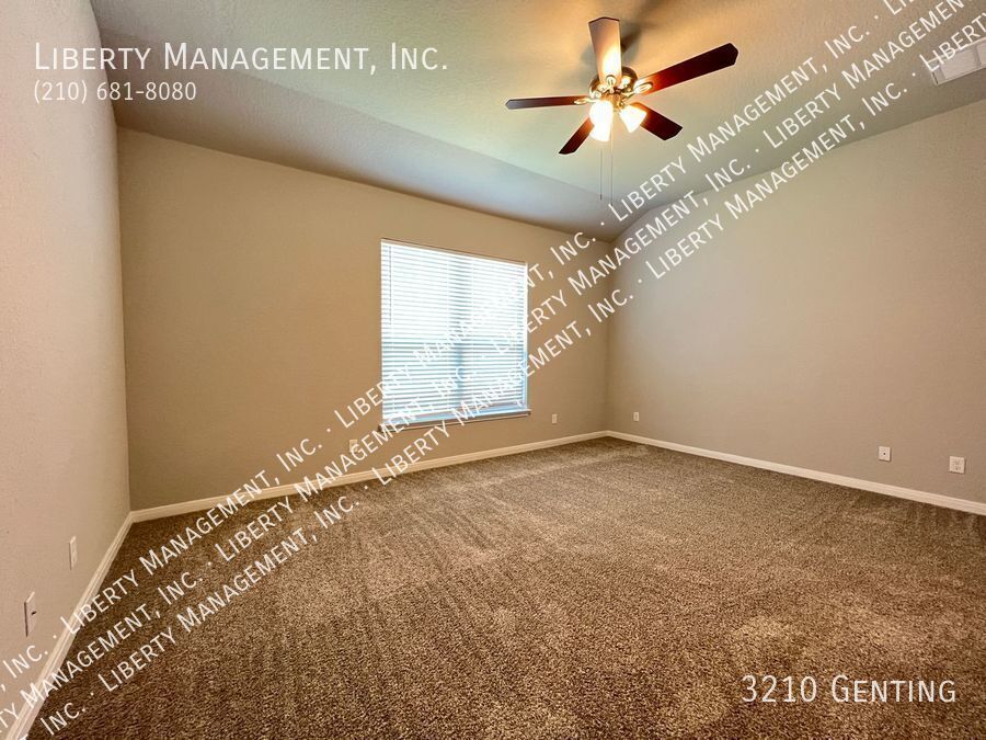 4BR/3 BATH HOME NEAR SCHLITTERBAHN WATER PARK property image