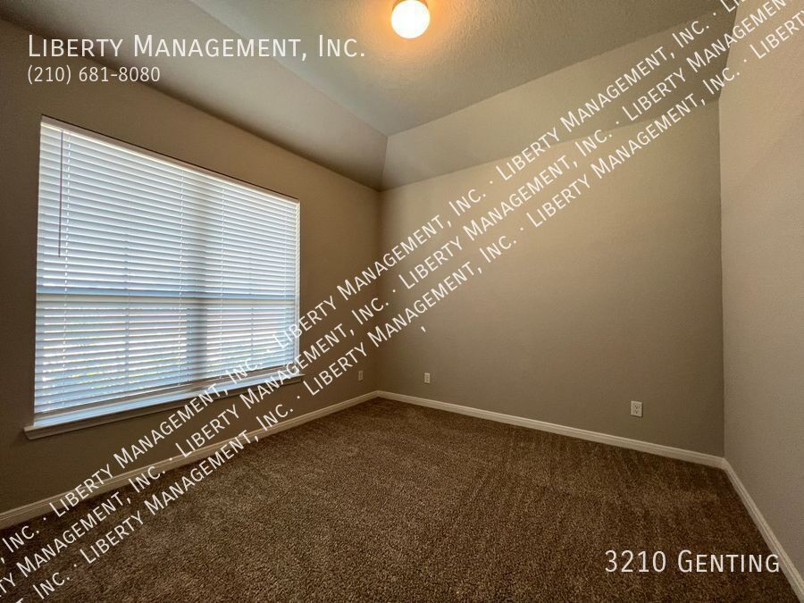 4BR/3 BATH HOME NEAR SCHLITTERBAHN WATER PARK property image