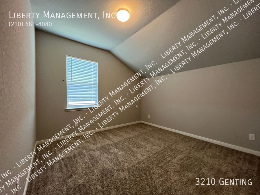 4BR/3 BATH HOME NEAR SCHLITTERBAHN WATER PARK property image