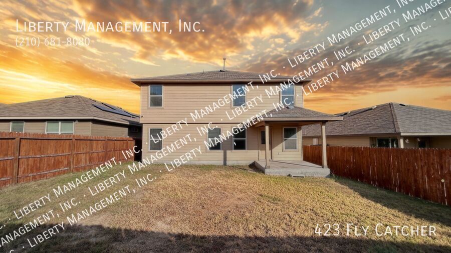 Beautiful 5 Bedroom, 3.5 bath home in Redbird Ranch property image