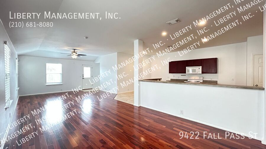 3 Bedroom, 2.5 Bath Home with a Study near SeaWorld property image