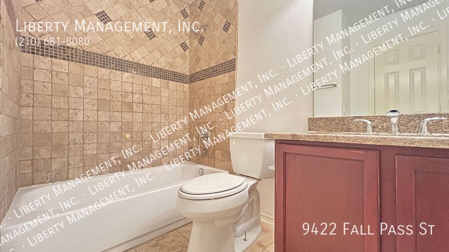 3 Bedroom, 2.5 Bath Home with a Study near SeaWorld property image