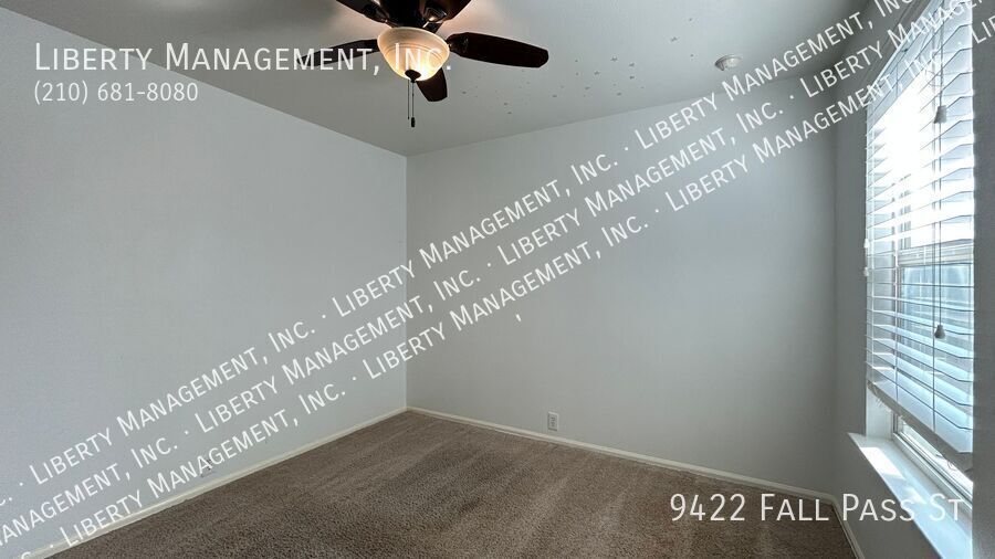 3 Bedroom, 2.5 Bath Home with a Study near SeaWorld property image