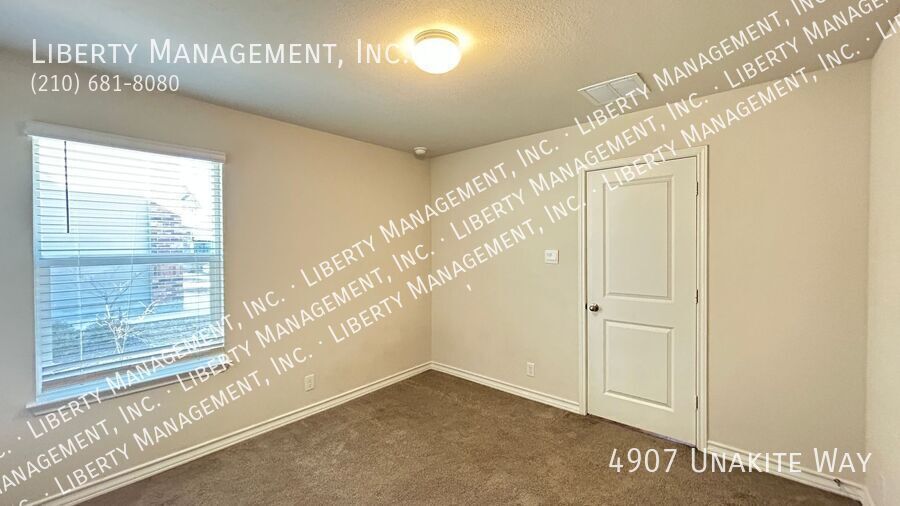 Gorgeous One Story Home in the Awesome Neighborhood of Riverstone at Westpointe property image