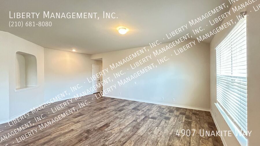 Gorgeous One Story Home in the Awesome Neighborhood of Riverstone at Westpointe property image