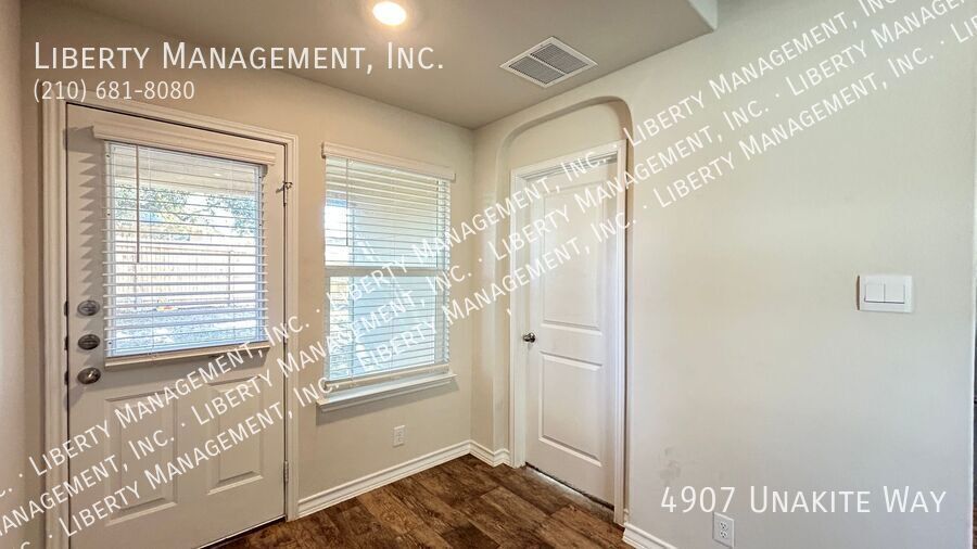 Gorgeous One Story Home in the Awesome Neighborhood of Riverstone at Westpointe property image