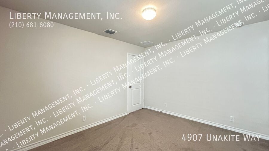 Gorgeous One Story Home in the Awesome Neighborhood of Riverstone at Westpointe property image